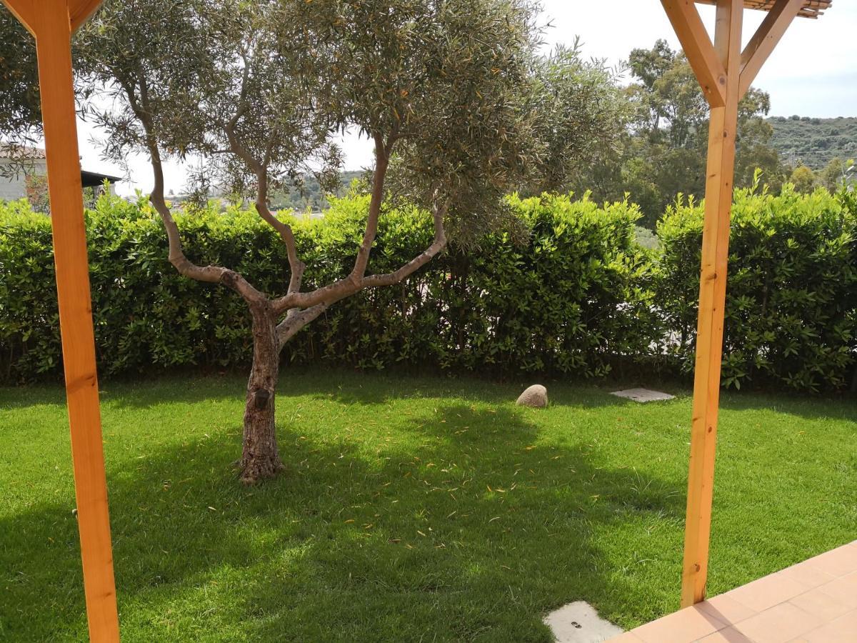 Bed and Breakfast A Lu Ponti Budoni Exterior foto